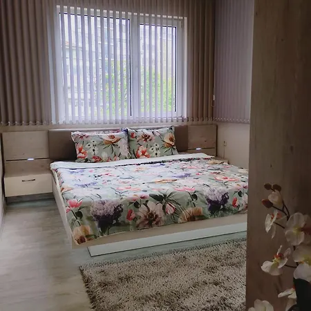 Apartment ап 5 с паркомясто, до центъра и морската градина